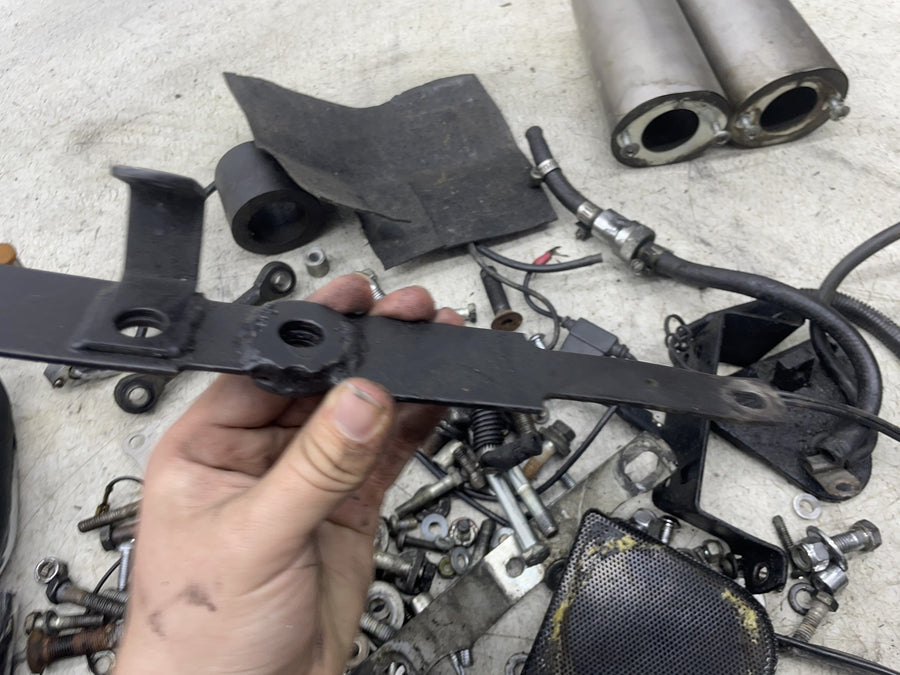 89-91 HARLEY-DAVIDSON ELECTRA GLIDE CLASSIC FLHTC PARTS HARDWARE LOT