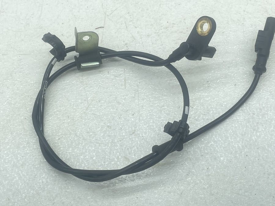 11-15 KAWASAKI NINJA ZX10R FRONT WHEEL SPEED SPEEDOMETER SENSOR 21176-0150