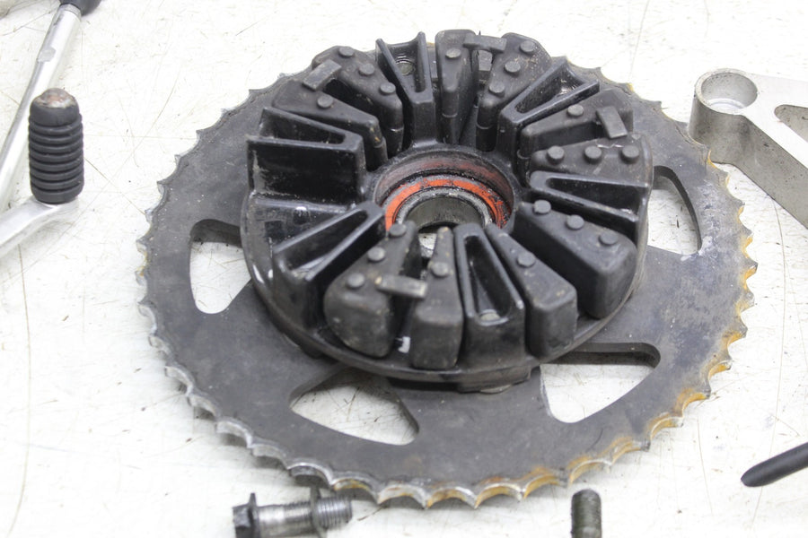 03-05 YAMAHA YZF R6 PARTS HARDWARE SPROCKET TANK BOTTLE SHIFTER MOUNT