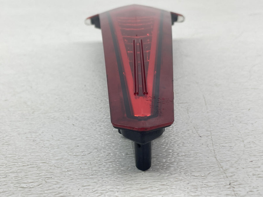 12-17 VICTORY CROSS COUNTRY TOUR TAILLIGHT REAR TAIL BRAKE LIGHT NICE