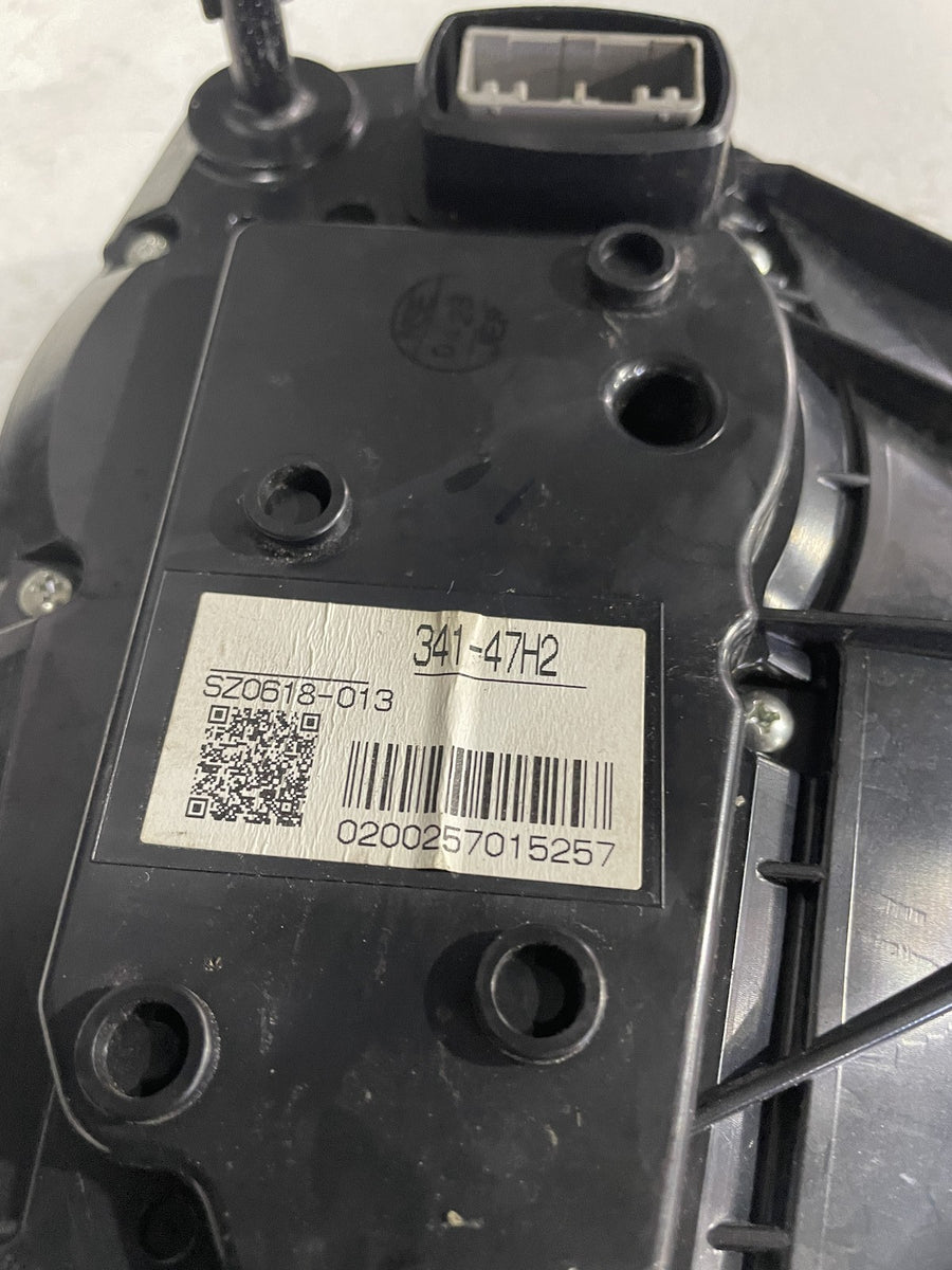 09-11 SUZUKI GSXR1000 SPEEDO TACH GAUGES DISPLAY CLUSTER SPEEDOMETER TACHOMETER