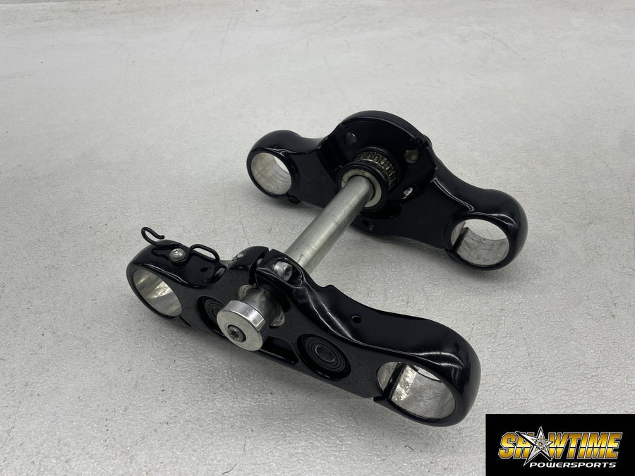 18-23 HARLEY-DAVIDSON STREET BOB FORK CLAMPS UPPER LOWER TRIPLE TREE SET