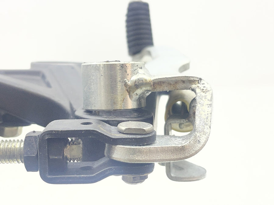 11-13 YAMAHA FZ8 RIGHT REARSET REAR DRIVER FOOT PEG MOUNT BRAKE CALIPER MASTER