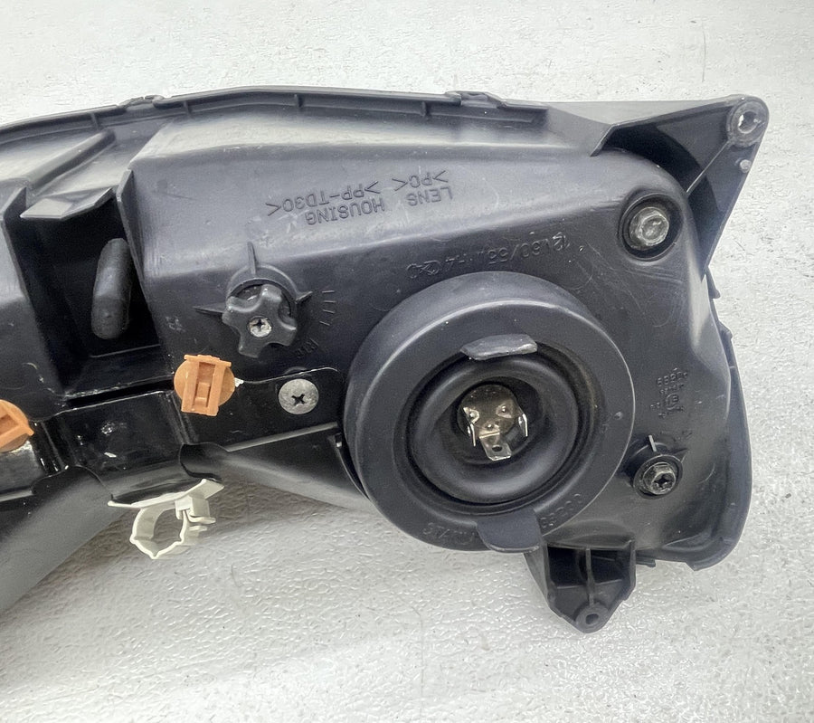 02-05 KAWASAKI NINJA ZX12R FRONT HEADLIGHT HEAD LIGHT LAMP 23007-1419