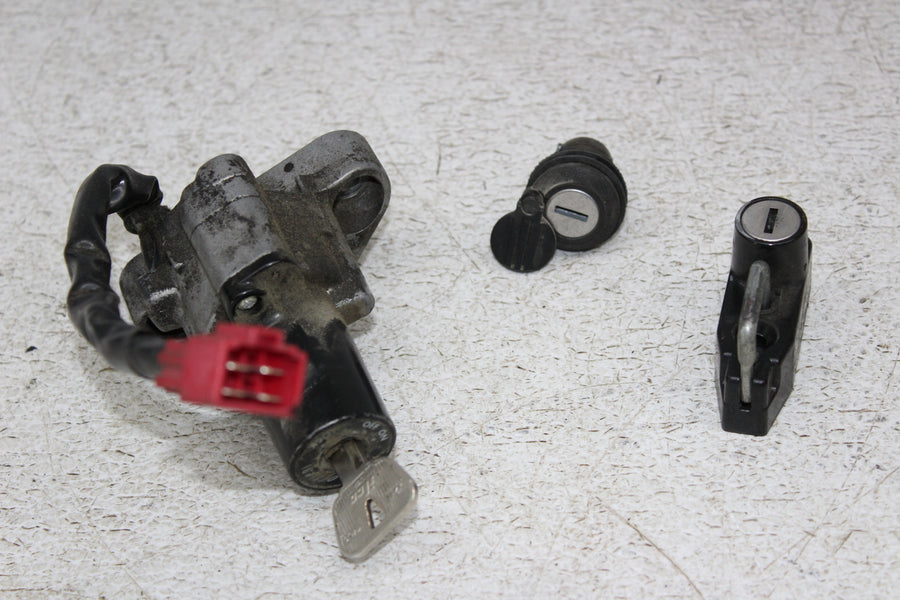 09 YAMAHA V STAR 650 XVS650 CUSTOM IGNITION LOCK KEY SET W/ GAS CAP AND SEAT