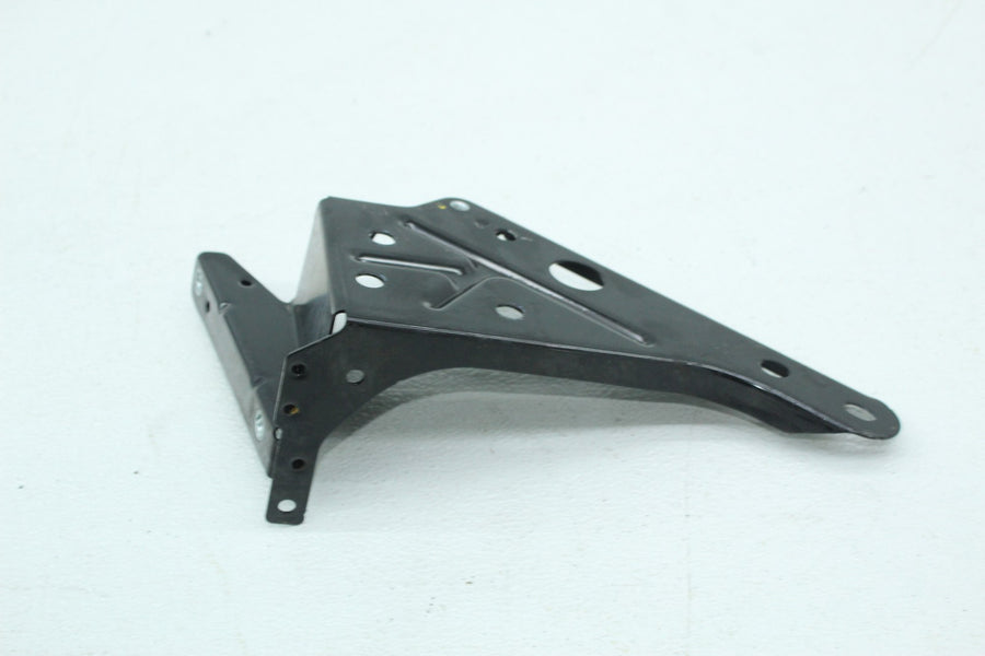 17-23 HARLEY-DAVIDSON ELECTRA GLIDE FLHTK INNER FAIRING RADIO MOUNT BRACKET