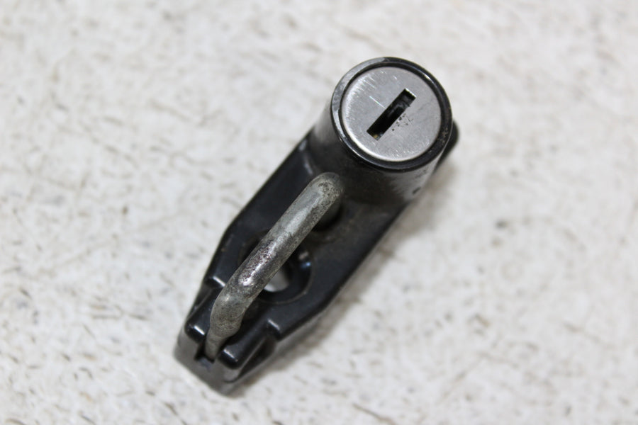 09 YAMAHA V STAR 650 XVS650 CUSTOM IGNITION LOCK KEY SET W/ GAS CAP AND SEAT