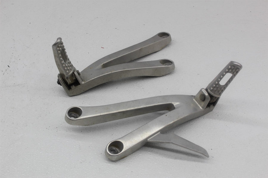 07-12 HONDA CBR 600RR REAR BACK PASSENGER FOOT STEP PEGS REST PAIR