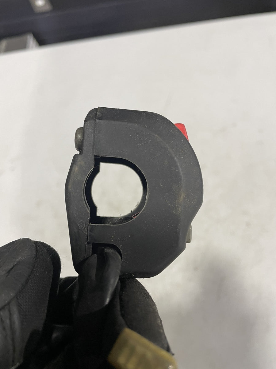 07-08 YAMAHA YZF R1 RIGHT CONTROL KILL OFF START SIGNAL SWITCH 4C8-83975-00-00
