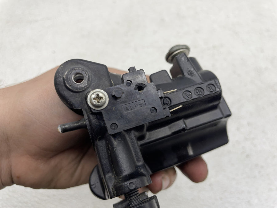 06-15 YAMAHA FZ1 FRONT BRAKE MASTER CYLINDER
