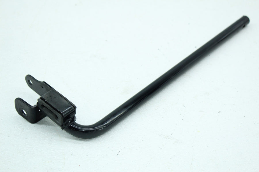 17-23 HARLEY-DAVIDSON ELECTRA GLIDE FLHTK ULTRA LEFT SADDLEBAG MOUNTING BRACKET