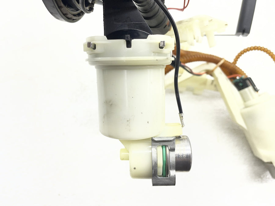 07-11 HARLEY-DAVIDSON ELECTRA GLIDE ULTRA CLASSIC FLHTCU FUEL GAS PUMP