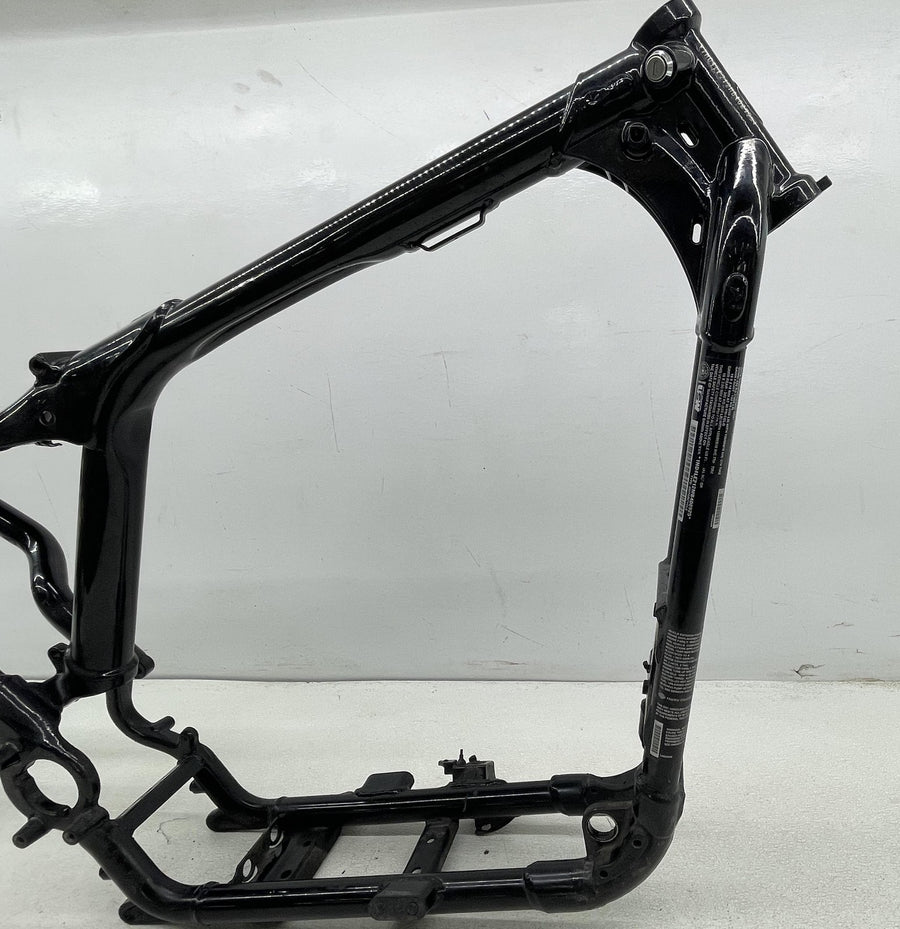 21-22 HARLEY-DAVIDSON IRON 883 XL883N FRAME CHASSI STPSS 38 STRAIGHT NICE
