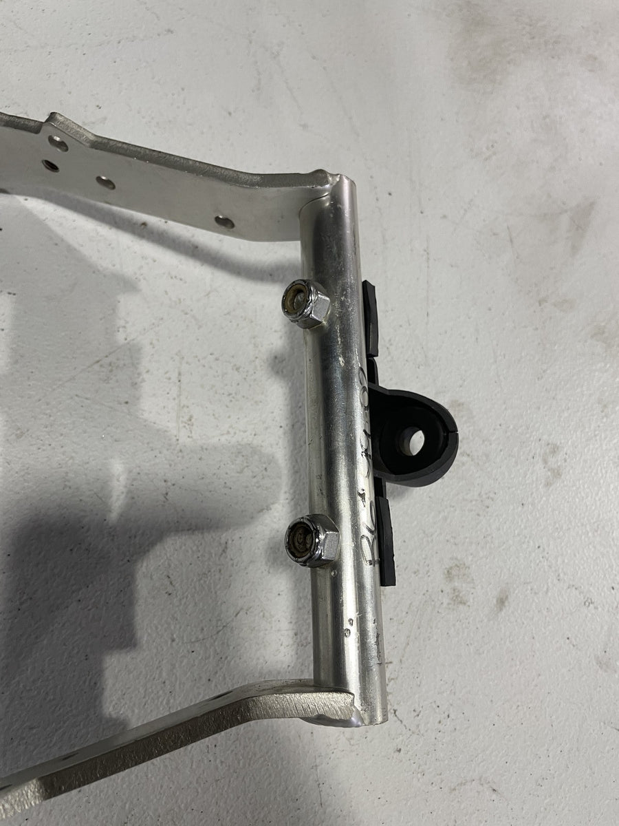 99-02 YAMAHA YZF R6 REAR BACK TAIL SUBFRAME SUB FRAME