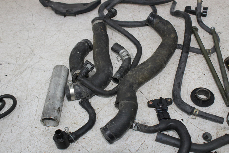 05 YAMAHA YZF R6 PARTS AND HARDWARE NUTS BOLTS KICKSTAND