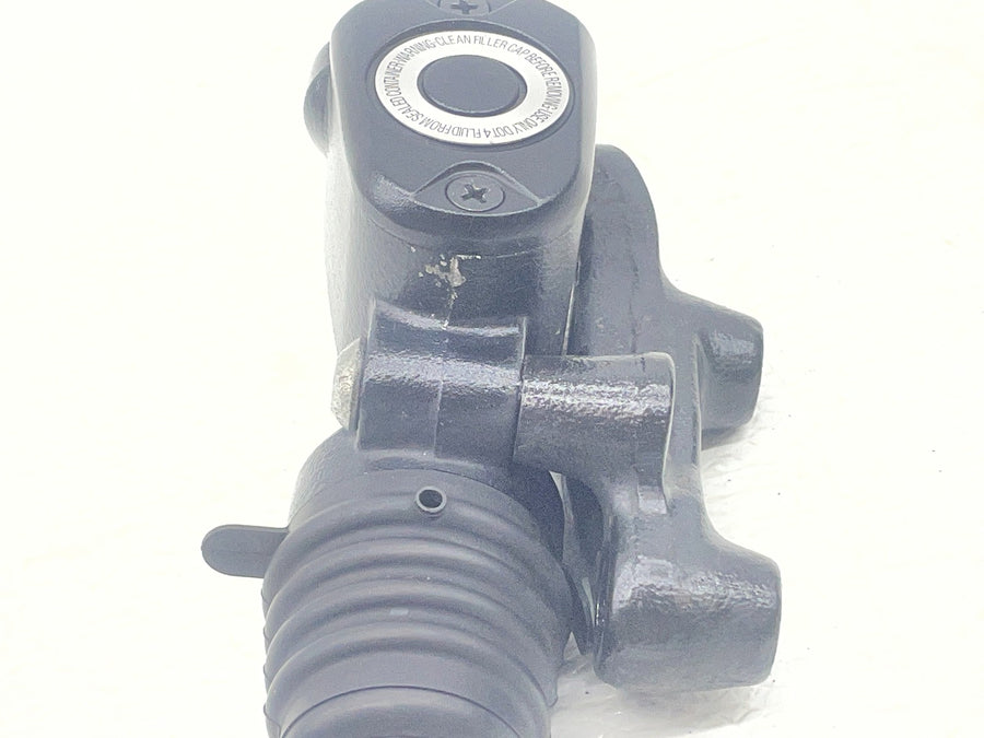 21-22 HARLEY-DAVIDSON IRON 883 XL883N REAR BACK BRAKE MASTER CYLINDER