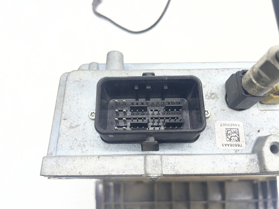 12-16 HARLEY-DAVIDSON STREET GLIDE FLHX RADIO STEREO CONTROL UNIT