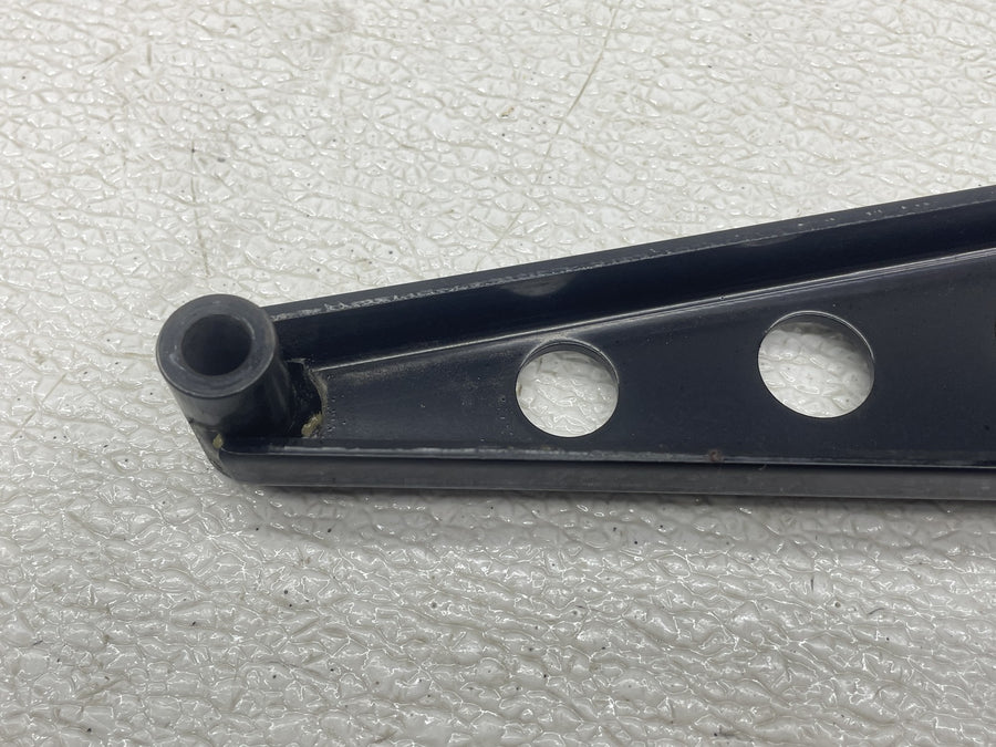 2012 SUZUKI BOULEVARD M109R LEFT RIGHT REAR BACK FENDER SUPPORT BRACKET MOUNTS
