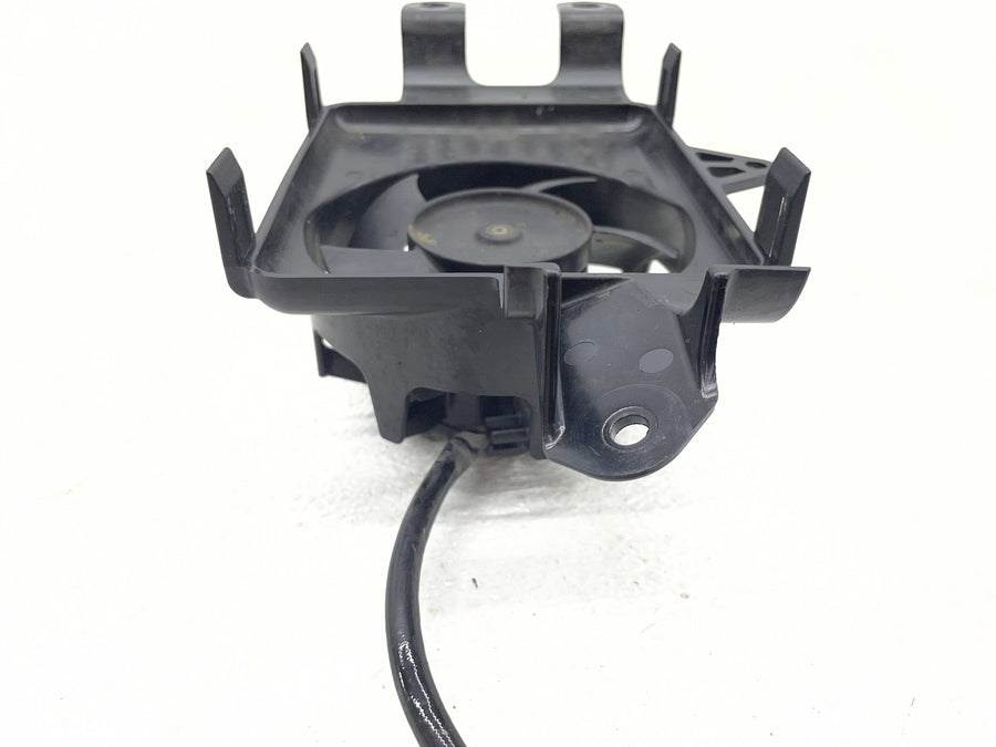 17-23 HARLEY-DAVIDSON ELECTRA GLIDE ULTRA LIMITED LEFT ENGINE RADIATOR FAN