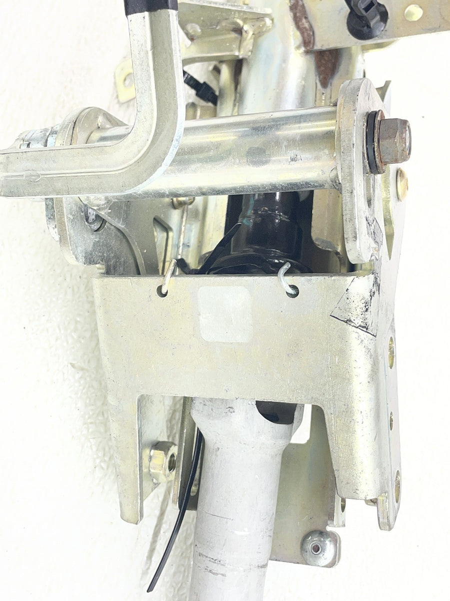 19 POLARIS SLINGSHOT SL STEERING COLUMN BRACKET