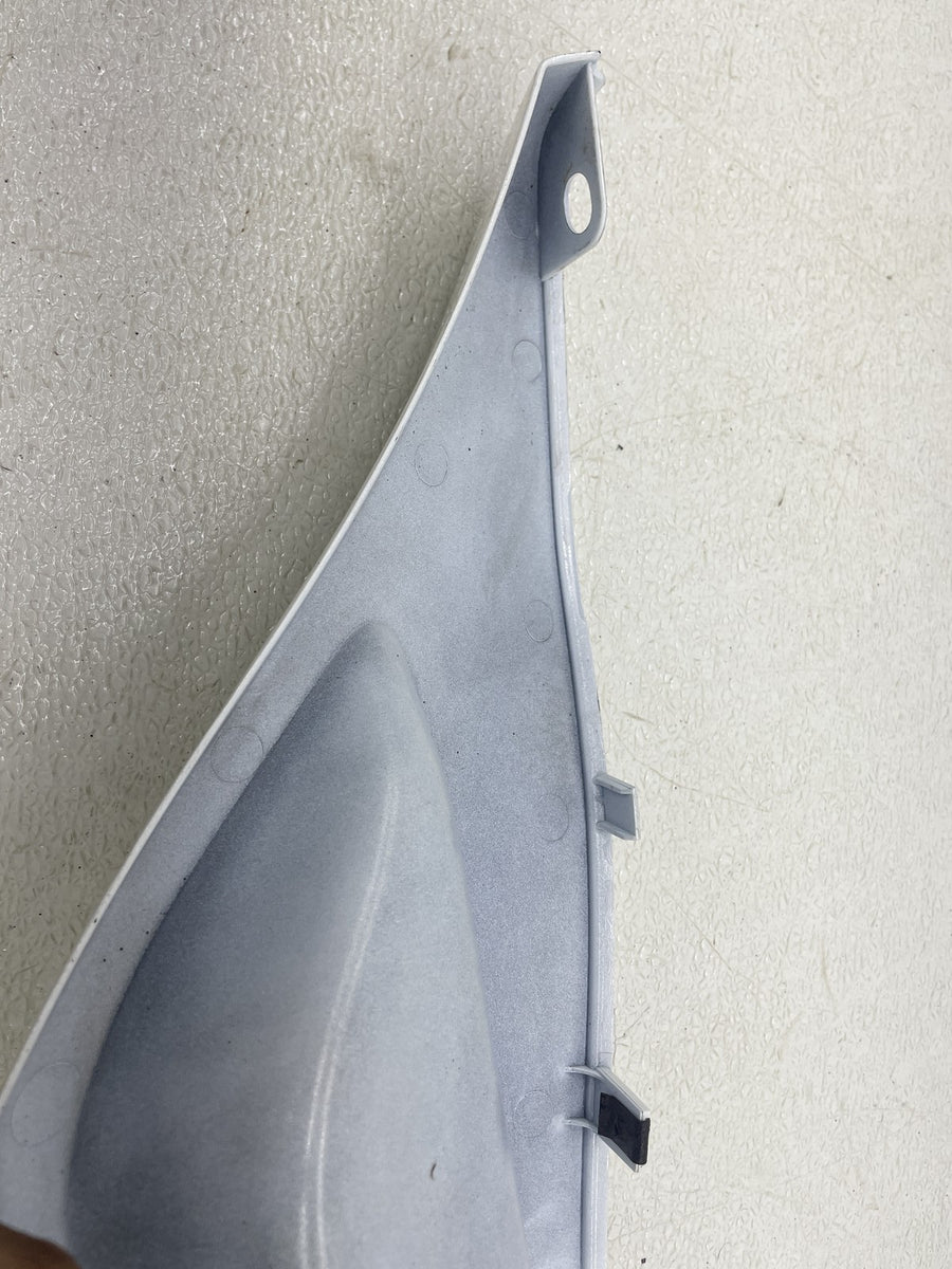 2011 HONDA PCX125 LEFT SIDE COVER FAIRING COWL 64432-kwn-9000