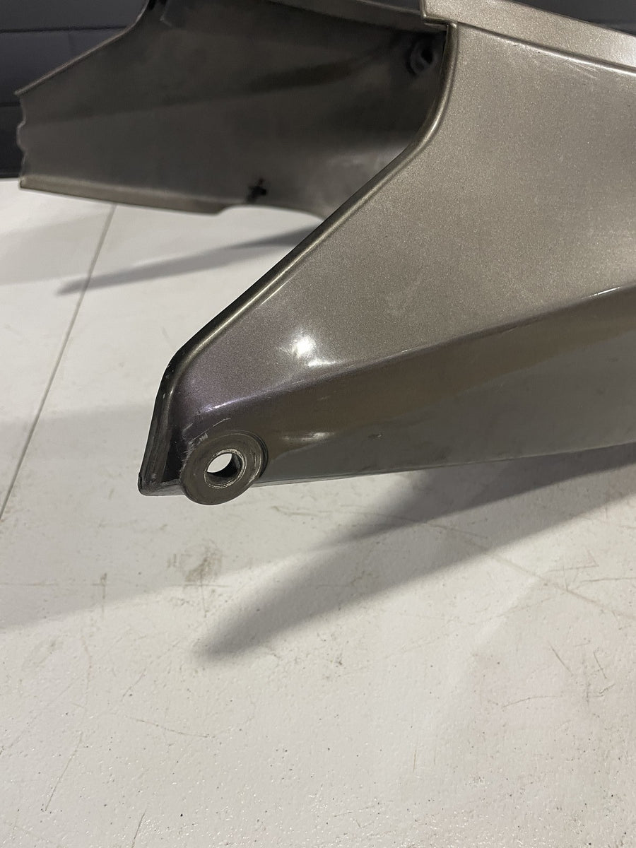 97-03 HONDA CBR1100XX CENTER REAR BACK TAIL FAIRING COWL