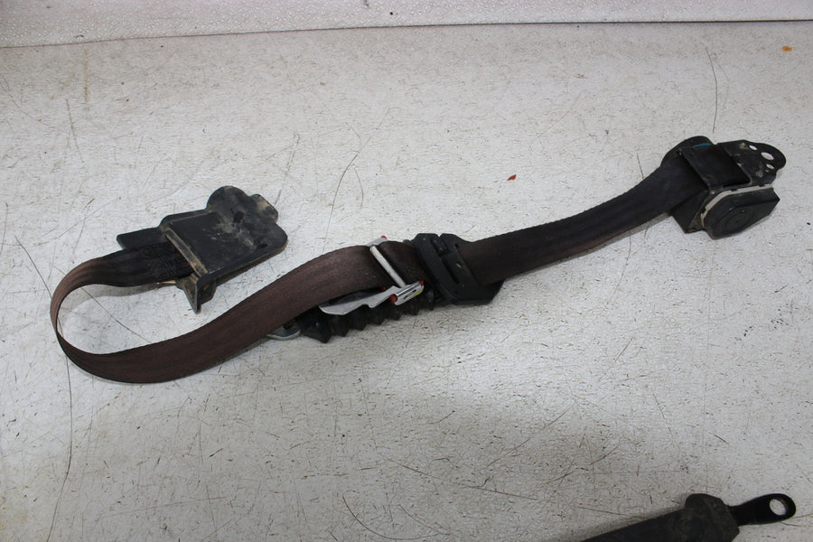 16-18 YAMAHA WOLVERINE YXE700 RIGHT PASSENGER SEAT BELT LATCH