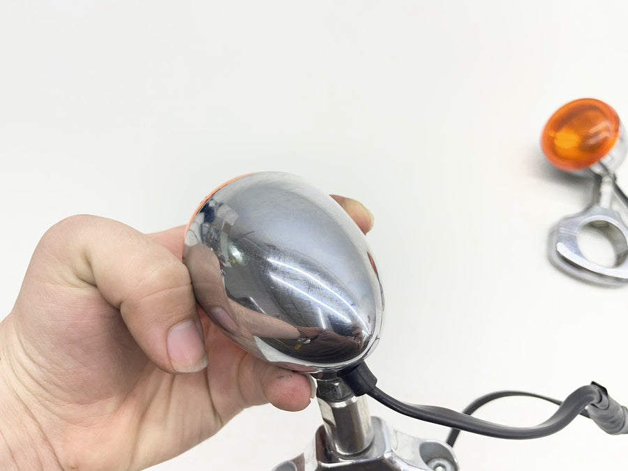 01-06 HARLEY-DAVIDSON SOFTAIL STANDARD FXSTI FRONT LEFT RIGHT TURN SIGNALS LIGHT