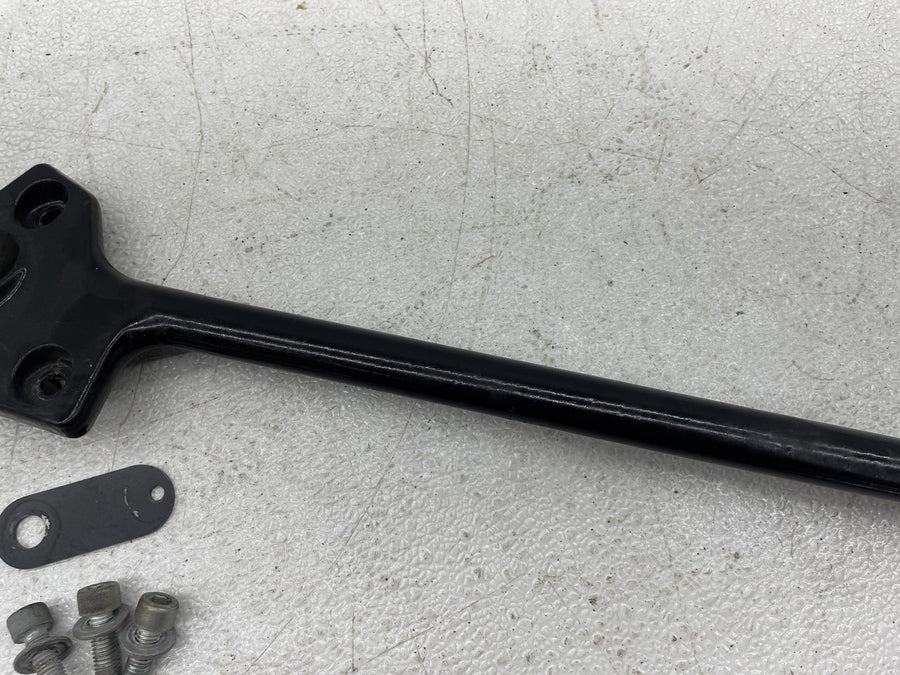 06-07 HARLEY-DAVIDSON STREET ROD VRSCR EXHAUST PIPE BRACKET MOUNT