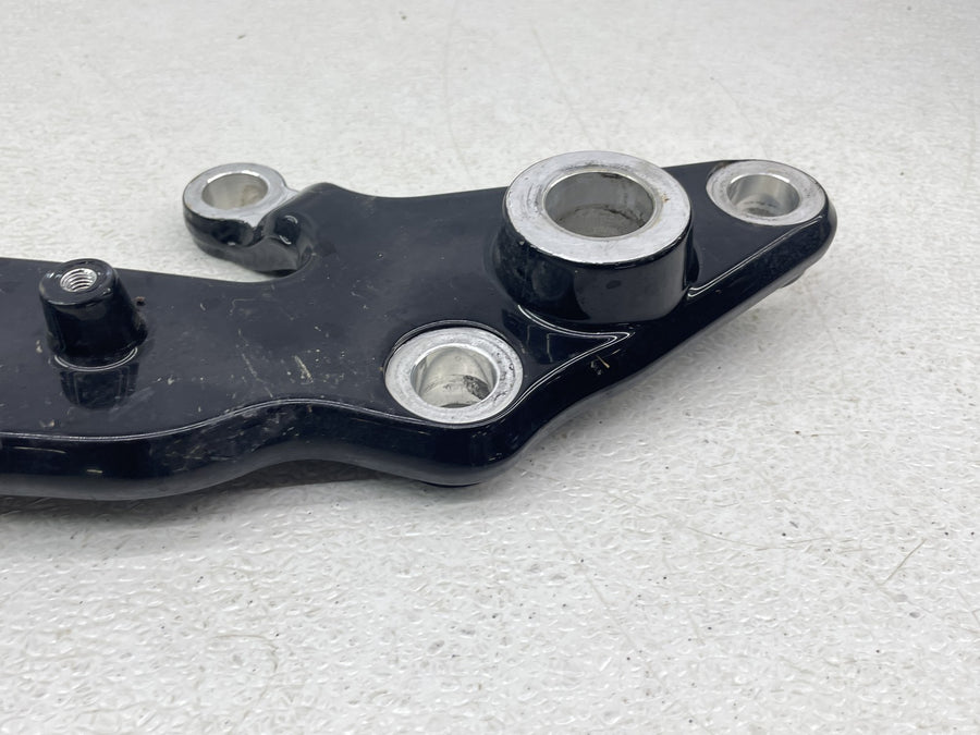 23-25 HARLEY-DAVIDSON NIGHTSTER RH975S LEFT RIGHT  FRAME COVER SUPPORT BRACKETS