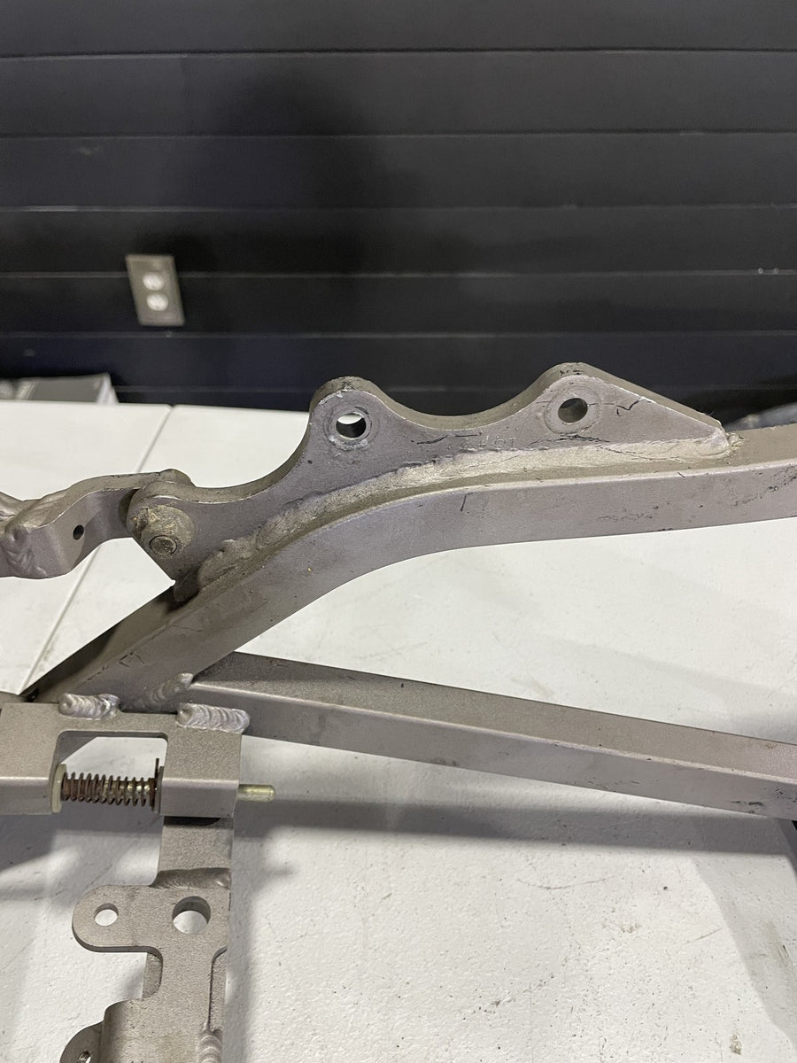 93-95 KAWASAKI NINJA ZX7R REAR BACK TAIL SUBFRAME SUB FRAME