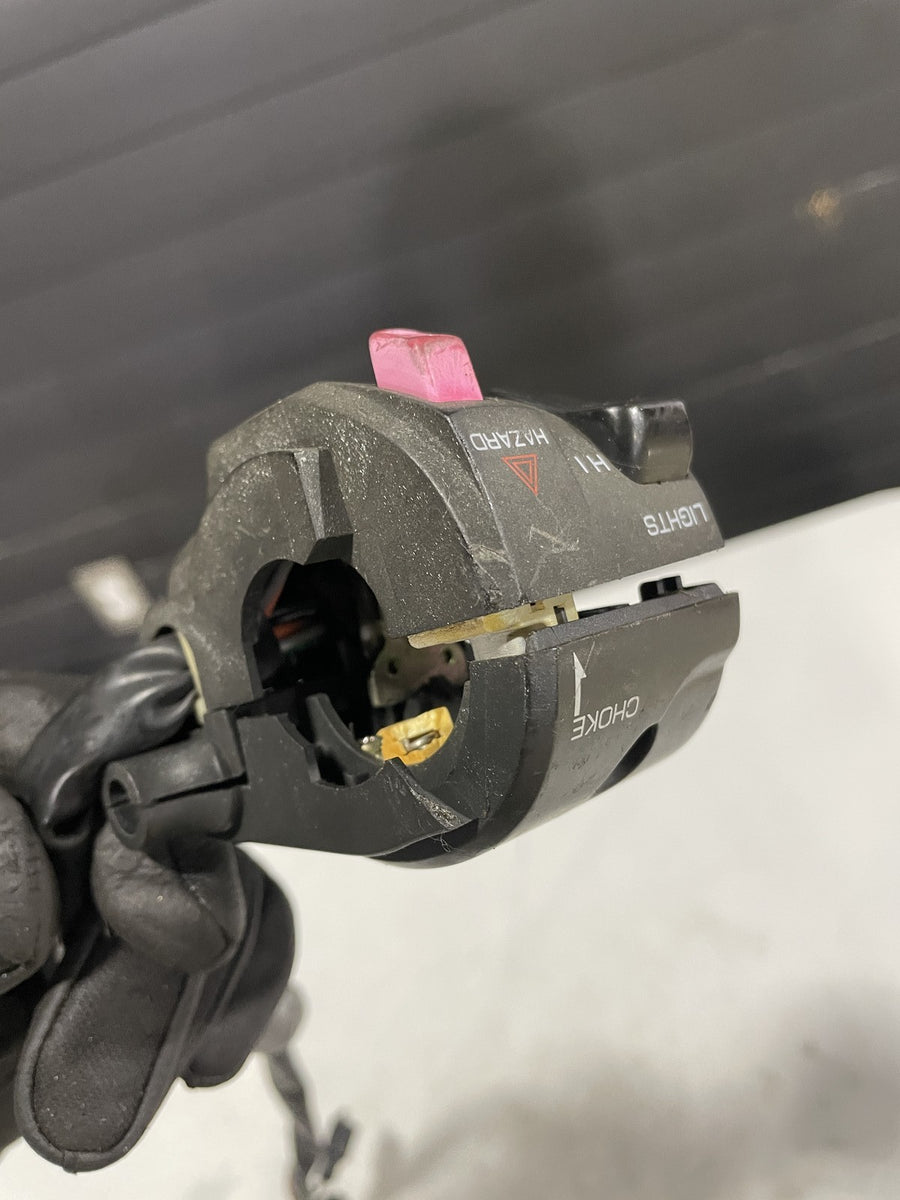 93-01 KAWASAKI NINJA ZX11 LEFT CLIP ON HANDLE HORN SIGNALS SWITCH SWITCHES
