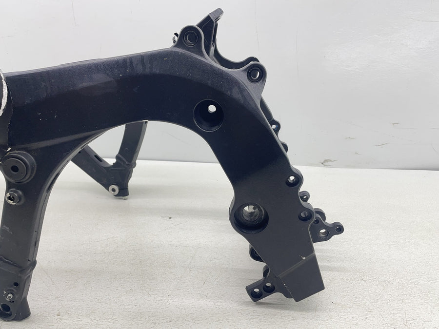 11-26 SUZUKI GSXR750 GSXR600 FRAME CHASSIS STPSS 38 DAMAGE