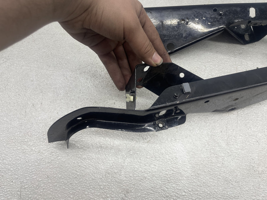 07-11 HARLEY-DAVIDSON ELECTRA GLIDE CLASSIC UPPER FAIRING SUPPORT BRACKETS PAIR