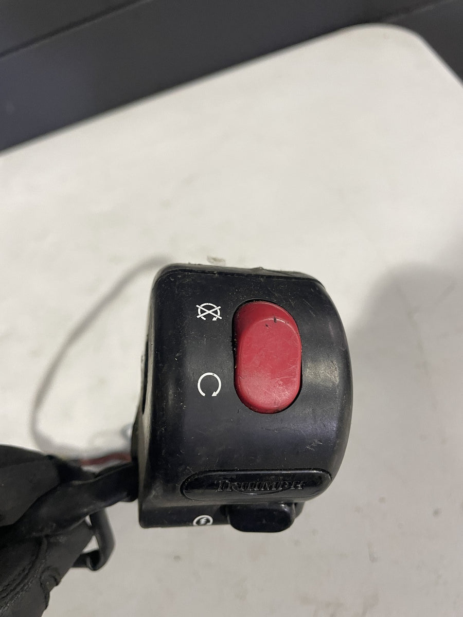 99-04 TRIUMPH SPRINT ST 955 RIGHT CONTROL KILL OFF START SIGNAL SWITCH