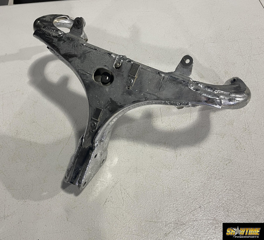 02-05 KAWASAKI NINJA ZX12R UPPER FAIRING MIRROR GAUGES STAY BRACKET
