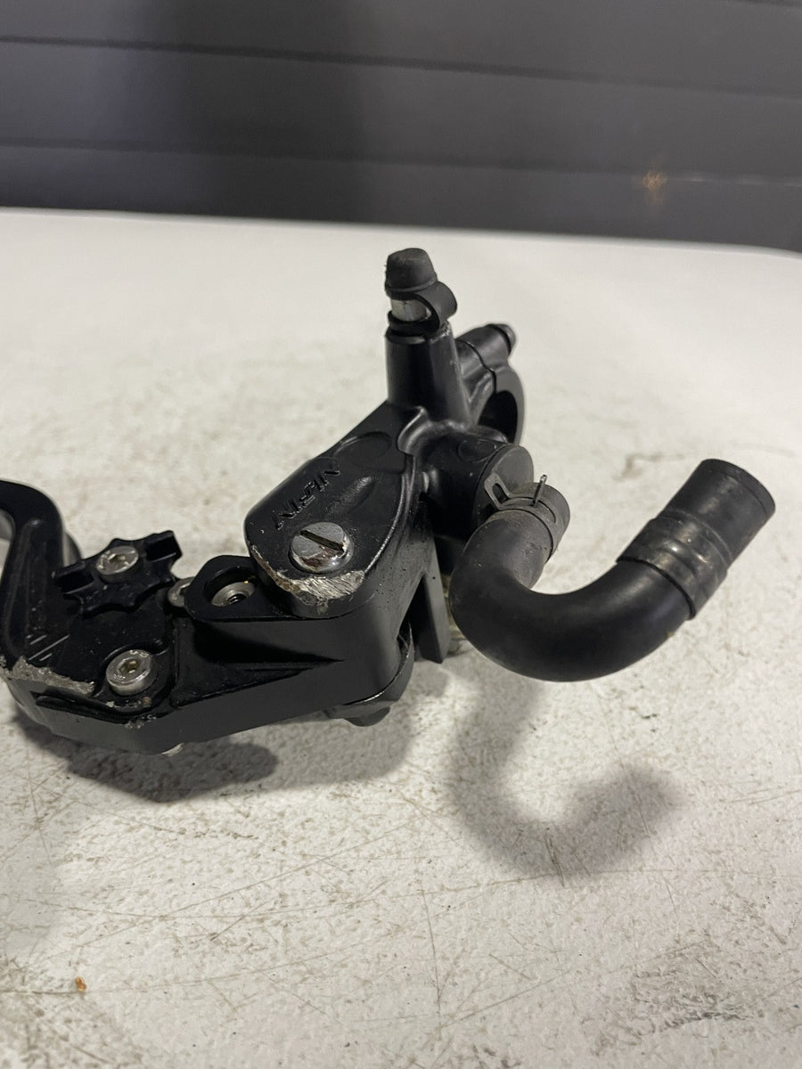 06-07 SUZUKI GSXR750 FRONT BRAKE MASTER CYLINDER W/ VORTEX LEVER 59600-47H10