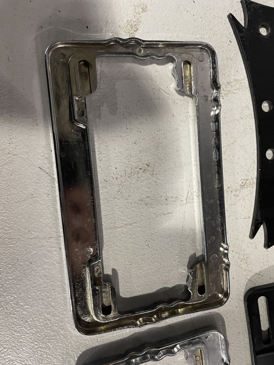 HARLEY-DAVIDSON DYNA SOFTAIL ELECTRA GLIDE CVO REAR LICENSE PLATE MOUNT LOT