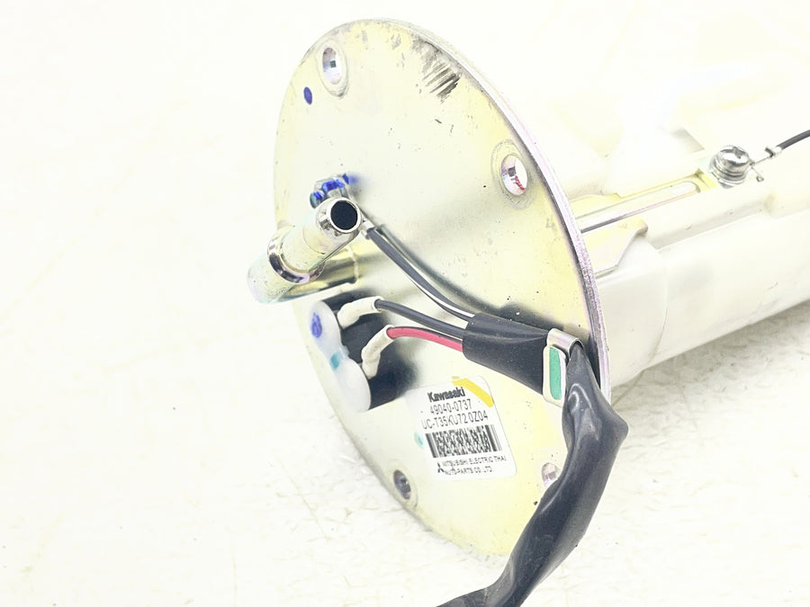 15-21 KAWASAKI VERSYS 650 KLE650 FUEL PUMP GAS PETROL SENDER UNIT 49040-0737