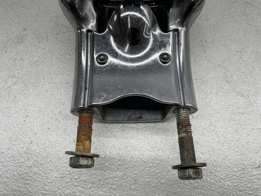 04-06 HARLEY-DAVIDSON SPORTSTER 1200 XL1200L HANDLEBAR RISERS GAUGE STAY MOUNT