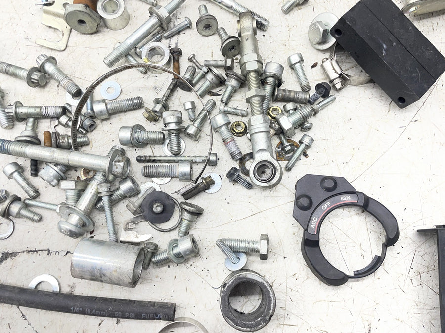 06-07 HARLEY-DAVIDSON STREET ROD VRSCR PARTS HARDWARE LOT