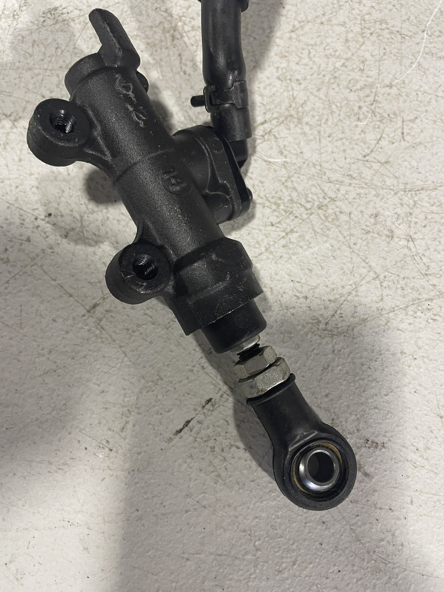 09-12 HONDA CBR600RR REAR BACK BRAKE MASTER CYLINDER W RESERVOIR