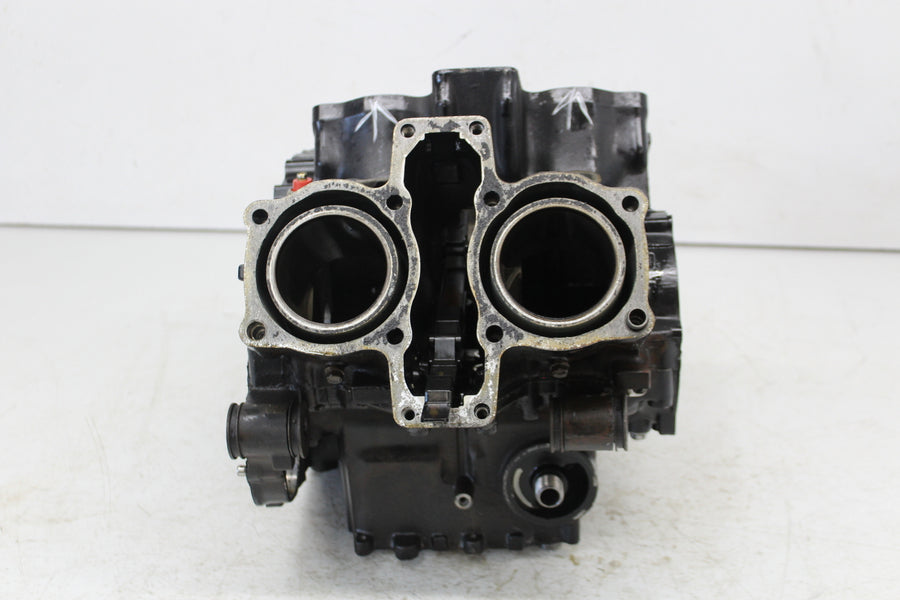 84-85 HONDA MAGNA 700 VF700C ENGINE MOTOR CRANKCASE CRANK CASES BLOCK