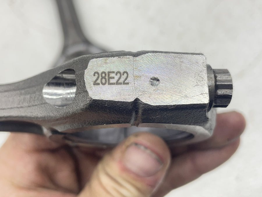 21-24 DUCATI SUPERSPORT 950 S ENGINE MOTOR PISTON CONNECTING RODS PAIR