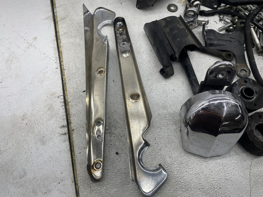 07-11 HARLEY-DAVIDSON SPORTSTER 1200 XL1200C PARTS HARDWARE LOT
