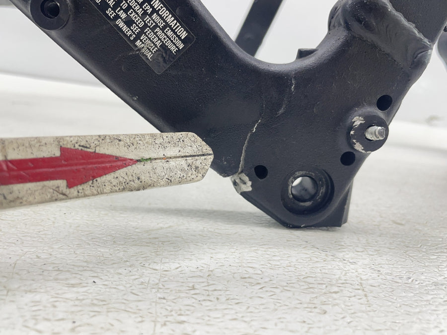 11-26 SUZUKI GSXR750 GSXR600 FRAME CHASSIS STPSS 38 DAMAGE