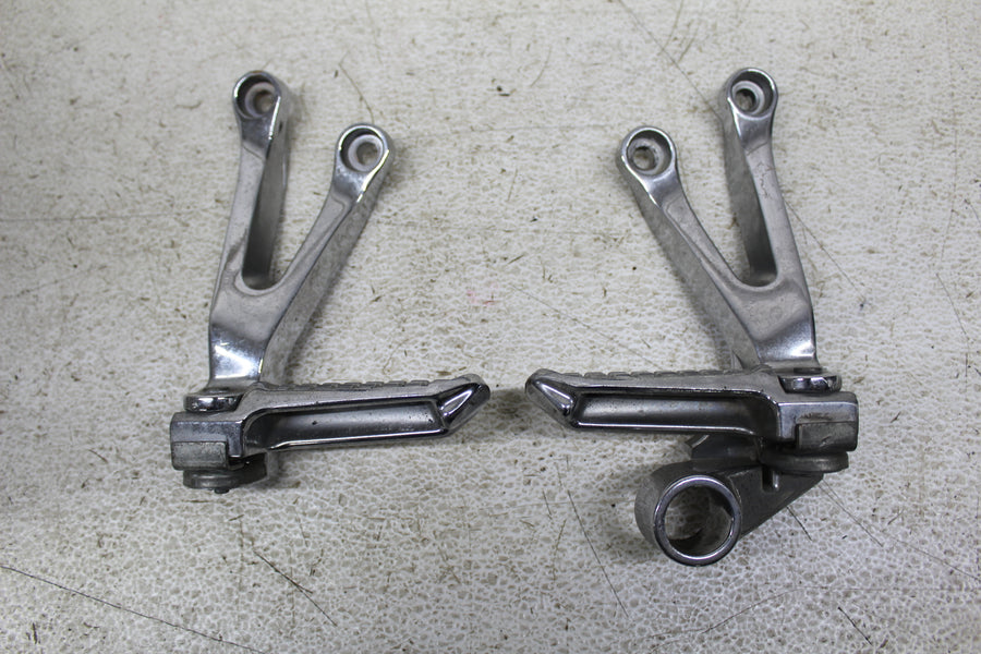 98-99 KAWASAKI ZX900C REAR BACK PASSENGER PEG SET PAIR
