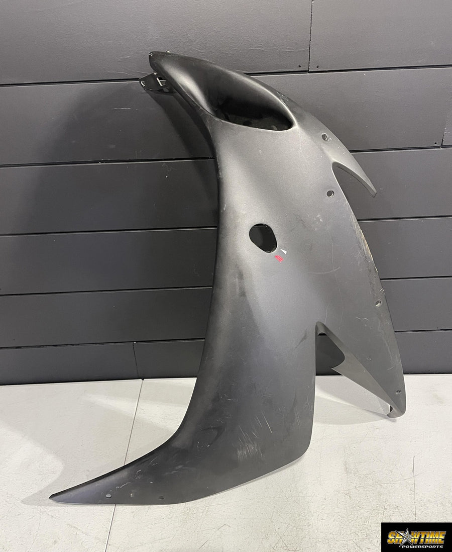 04-06 YAMAHA YZF R1 LEFT FRONT UPPER MID SIDE FAIRING COWL PLASTIC
