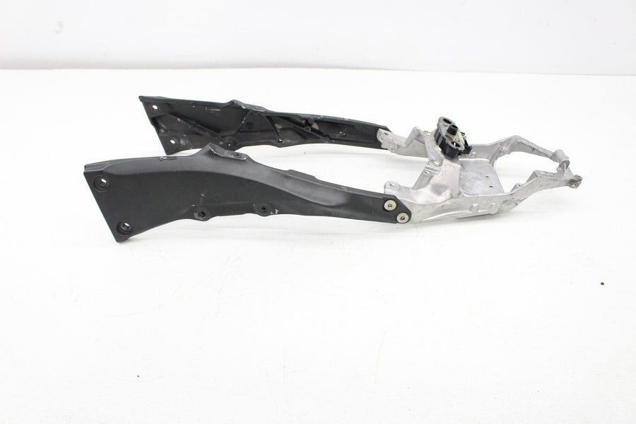 16-20 KAWASAKI NINJA ZX10R REAR SUBFRAME BACK SUB FRAME STRAIGHT NICE
