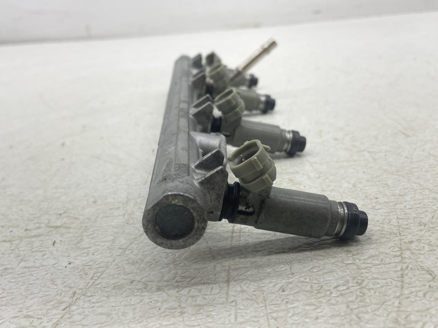 02-05 KAWASAKI NINJA ZX12R FUEL INJECTORS RAIL 16065-1377 49033-1056 49056-1056